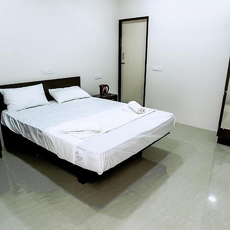 Indra Regency Otel Thiruttani Dış mekan fotoğraf